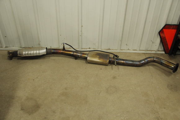 99-05 Mid Pipe/Catalytic Converter