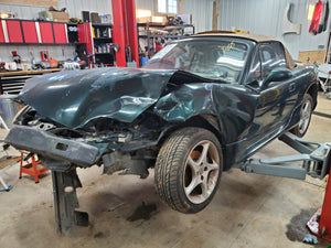 PARTS CAR: 2002 Mazda Miata 42k