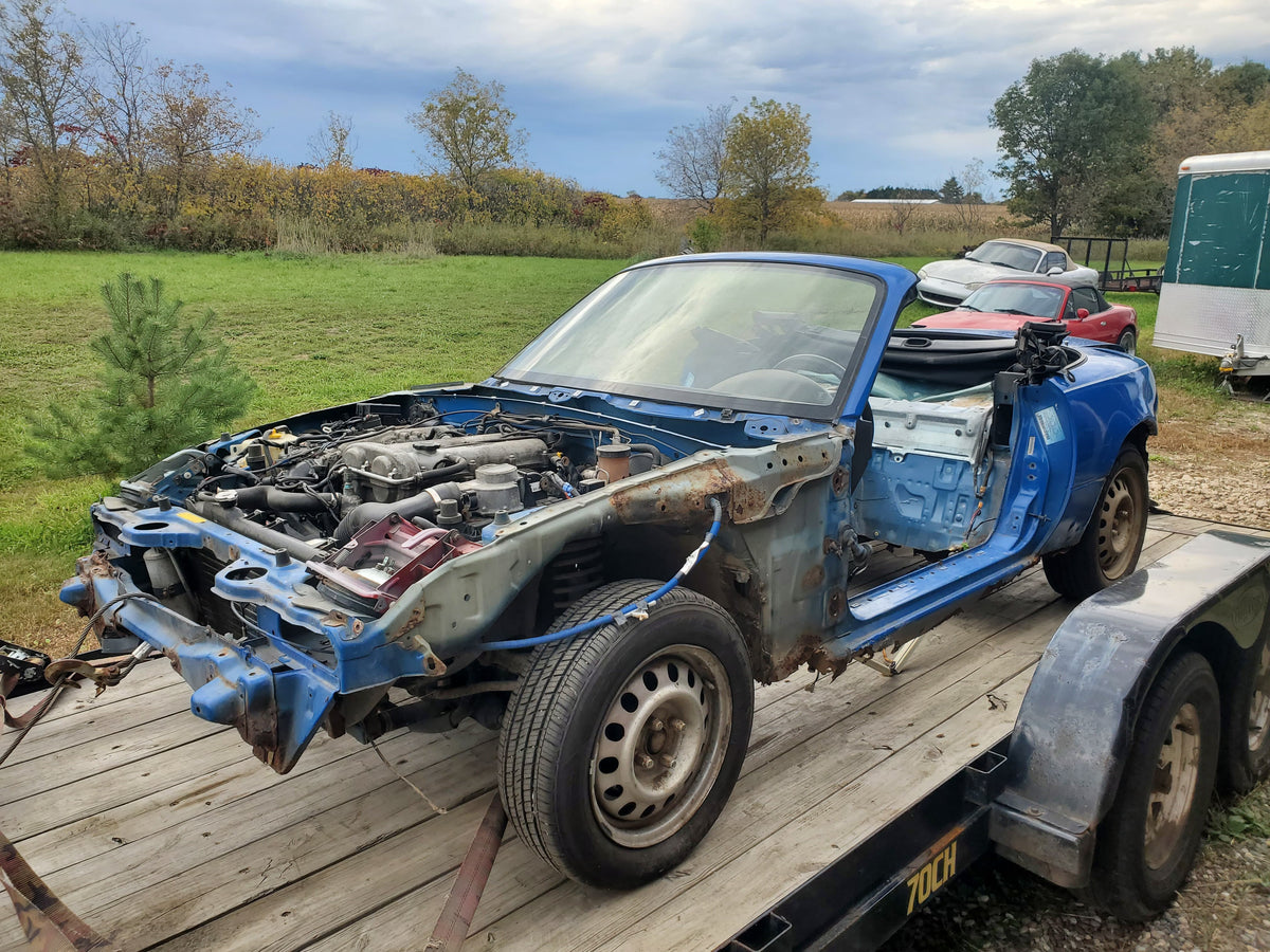 PARTS CAR 1990 Mazda Miata