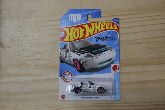 Hot Wheels 91 Miata White Mad Mike