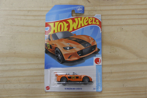 Hot Wheels 15 Miata Orange